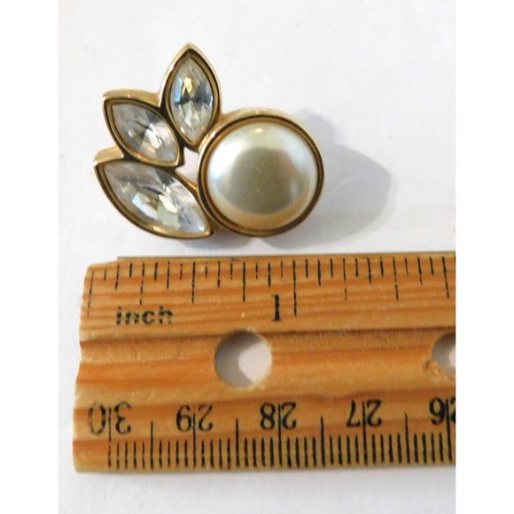 Vintage 1980s Von Elle Swarovski Crystals Faux Pearl Pierced Earrings Goldtone - Picture 7 of 7
